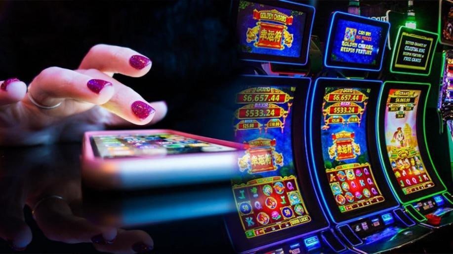 Live dealer baccarat table on megafunalo casino for Filipino players